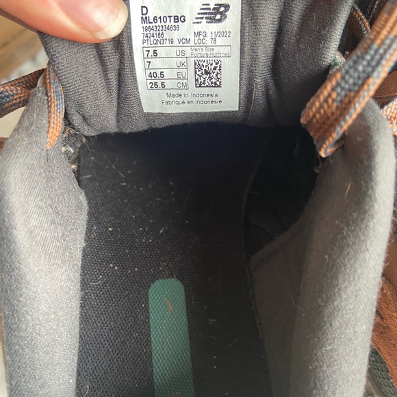 New Balance 610V1 Sneakers - Picture 9 of 11